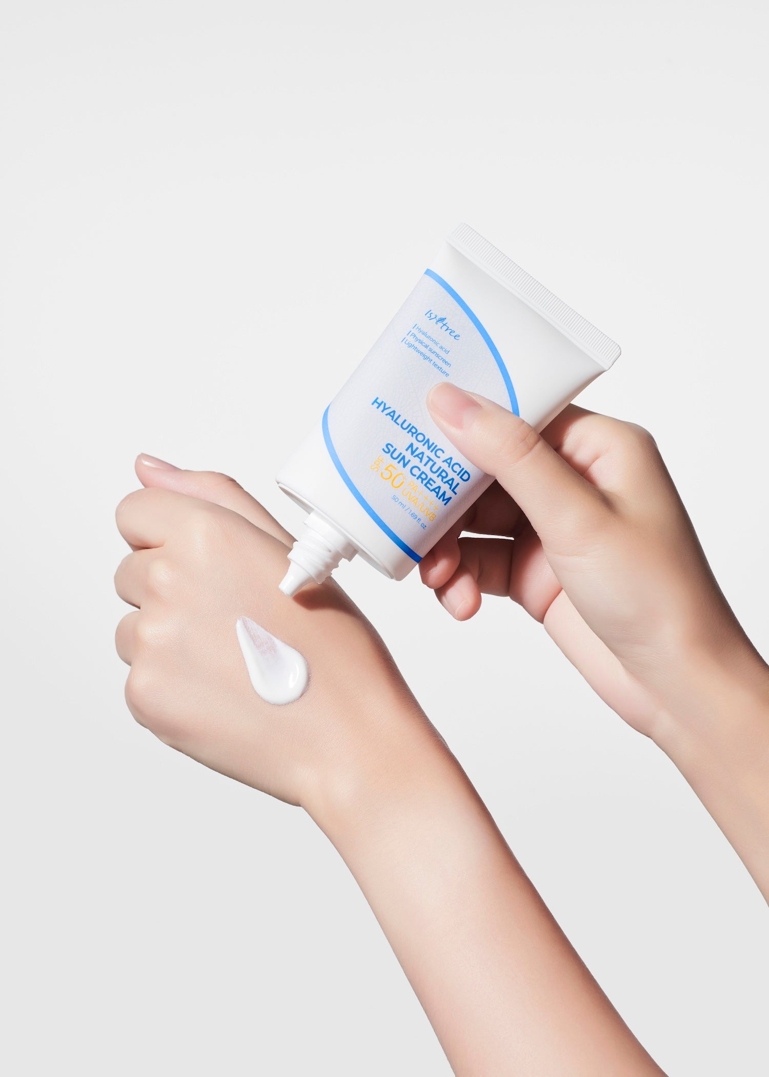 [Isntree] Hyaluronic Acid Natural Sun Cream SPF50+ 50ml - Glamful-Beauty.com