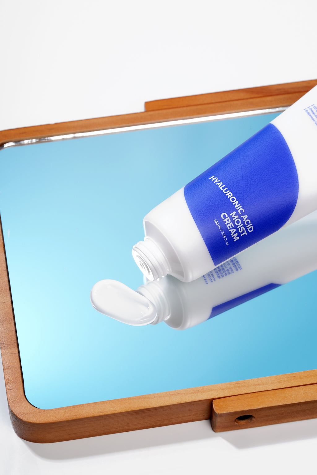 [Isntree] Hyaluronic Acid Moist Cream 100ml - Glamful-Beauty.com
