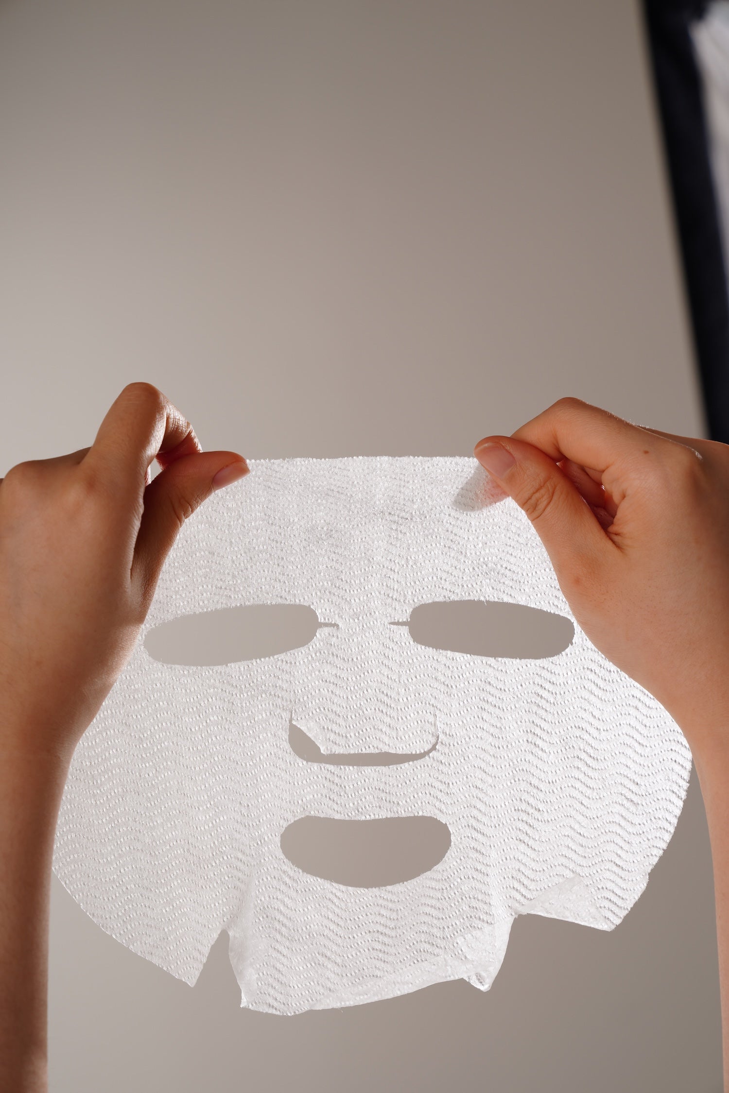 [Isntree] Ultra-Low Molecular Hyaluronic Acid Mask 10ea - Glamful-Beauty.com